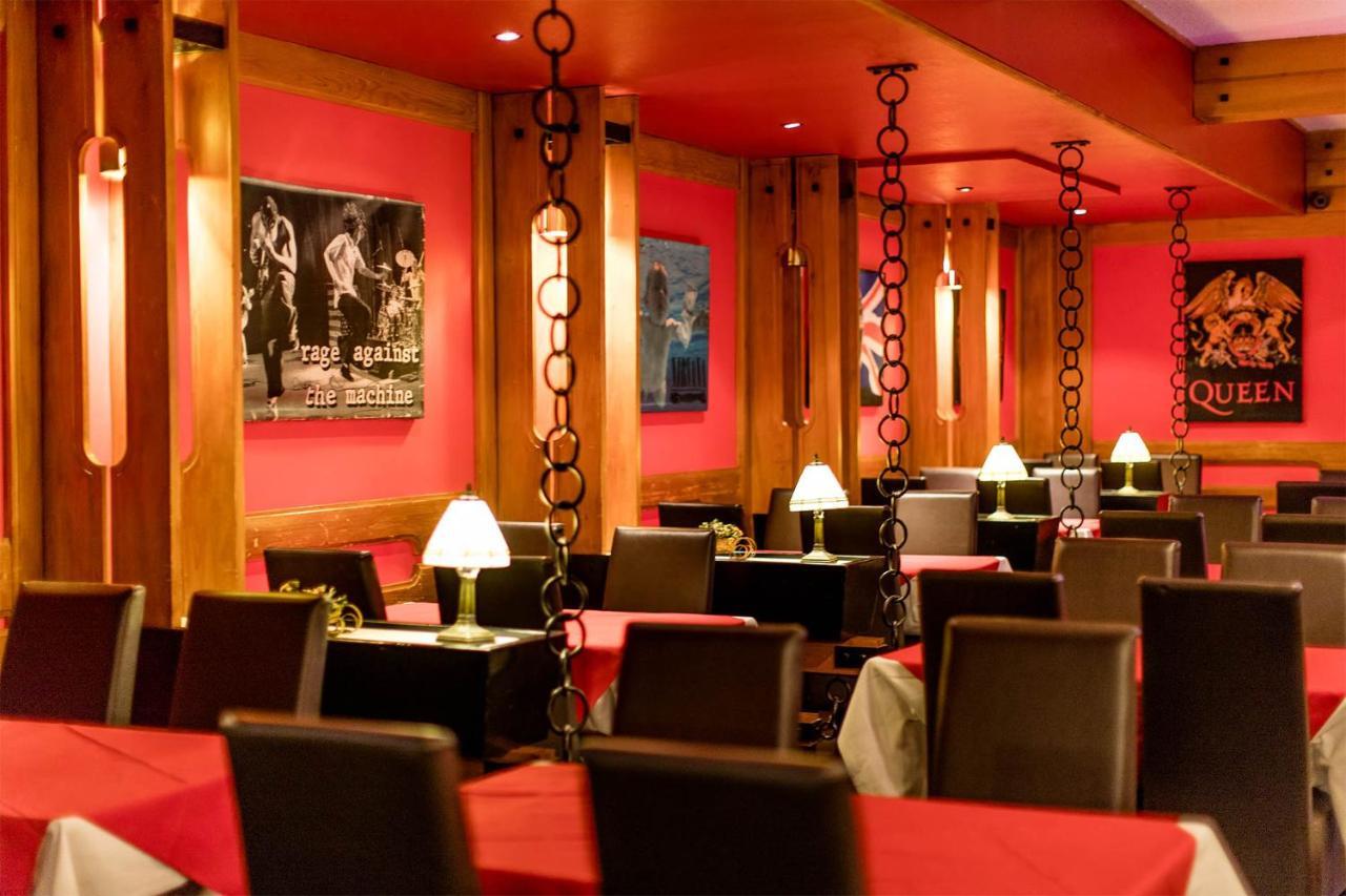 Madame Vacances Hotel Ibiza لو دوز آلب المظهر الخارجي الصورة