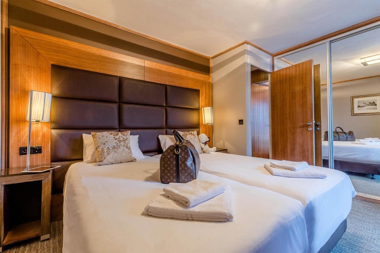 Madame Vacances Hotel Ibiza لو دوز آلب المظهر الخارجي الصورة